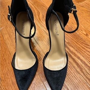 Shoe Dazzle Elegant Black Heels